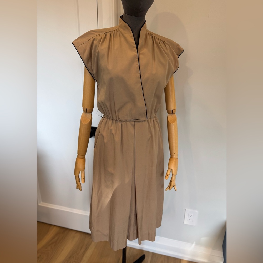 DW3 Vintage Tan Women's Dress, size Medium